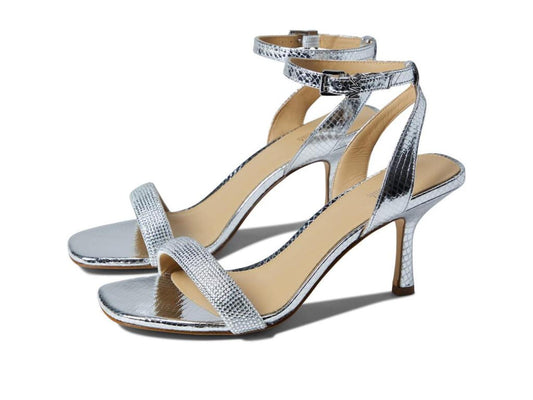 Carrie Sandal