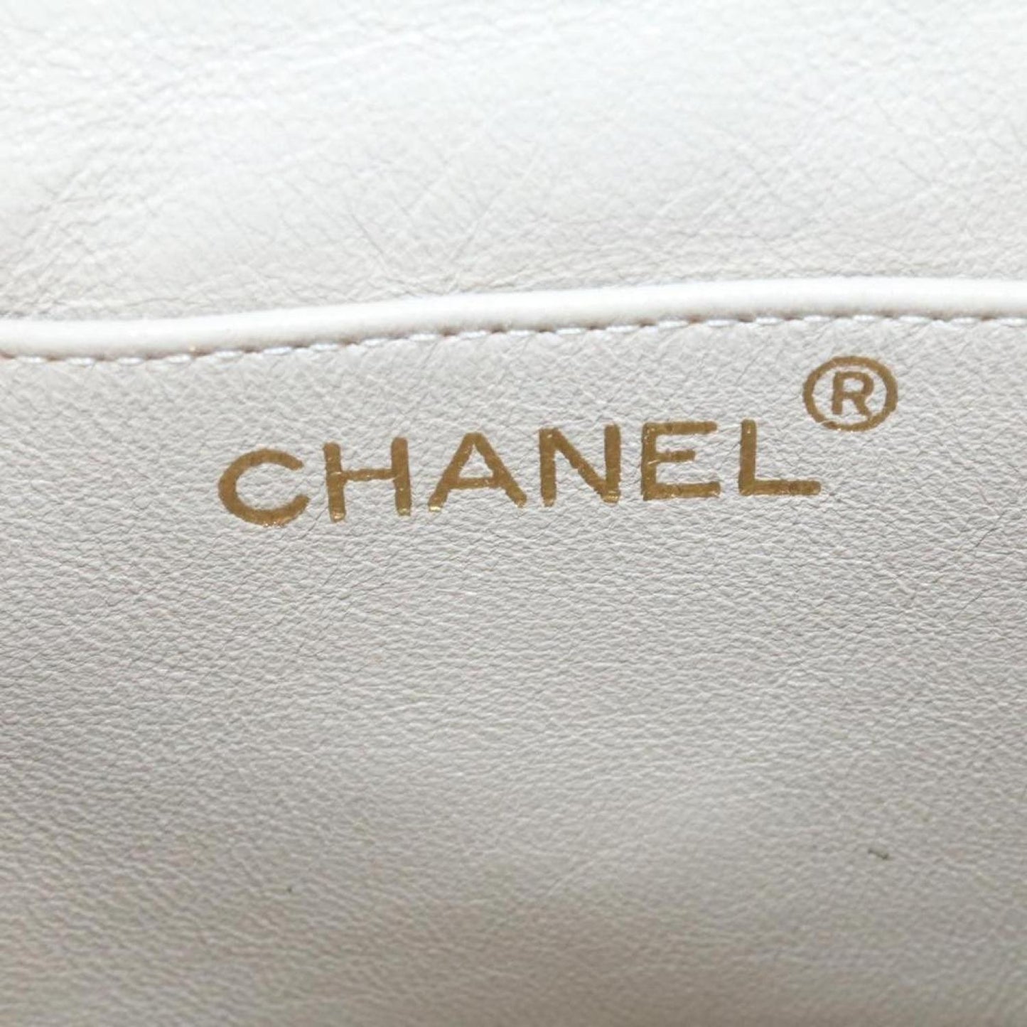 Chanel Matelassé Leather Handbag (Pre-Owned)