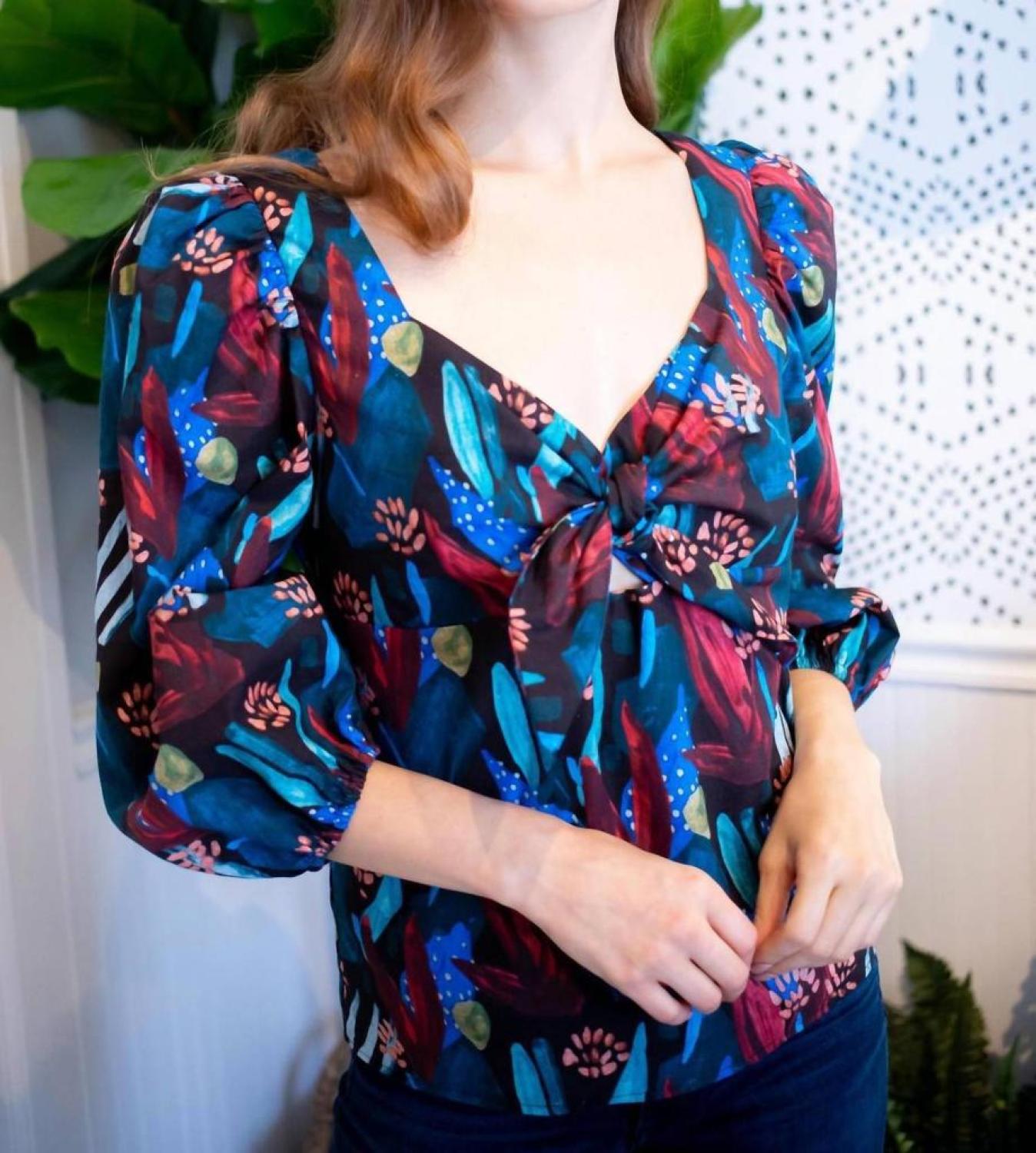 Tropical Sweetheart Blouse In Midnight Jungle