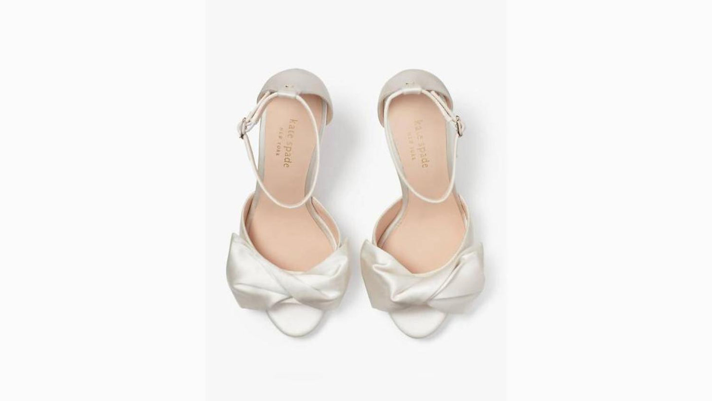 Women's Bridal Bow Sandals In Ivory