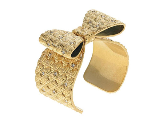 Wrapped In A Bow Statement Cuff