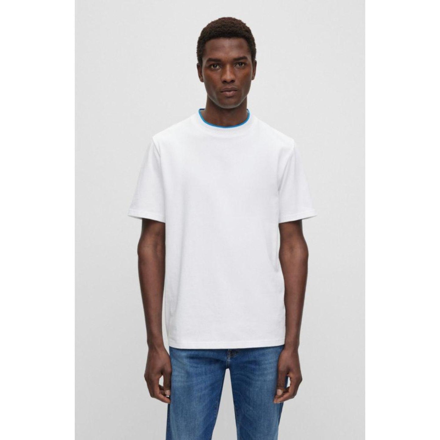 Relaxed-fit T-shirt in cotton jersey with detailed collarband