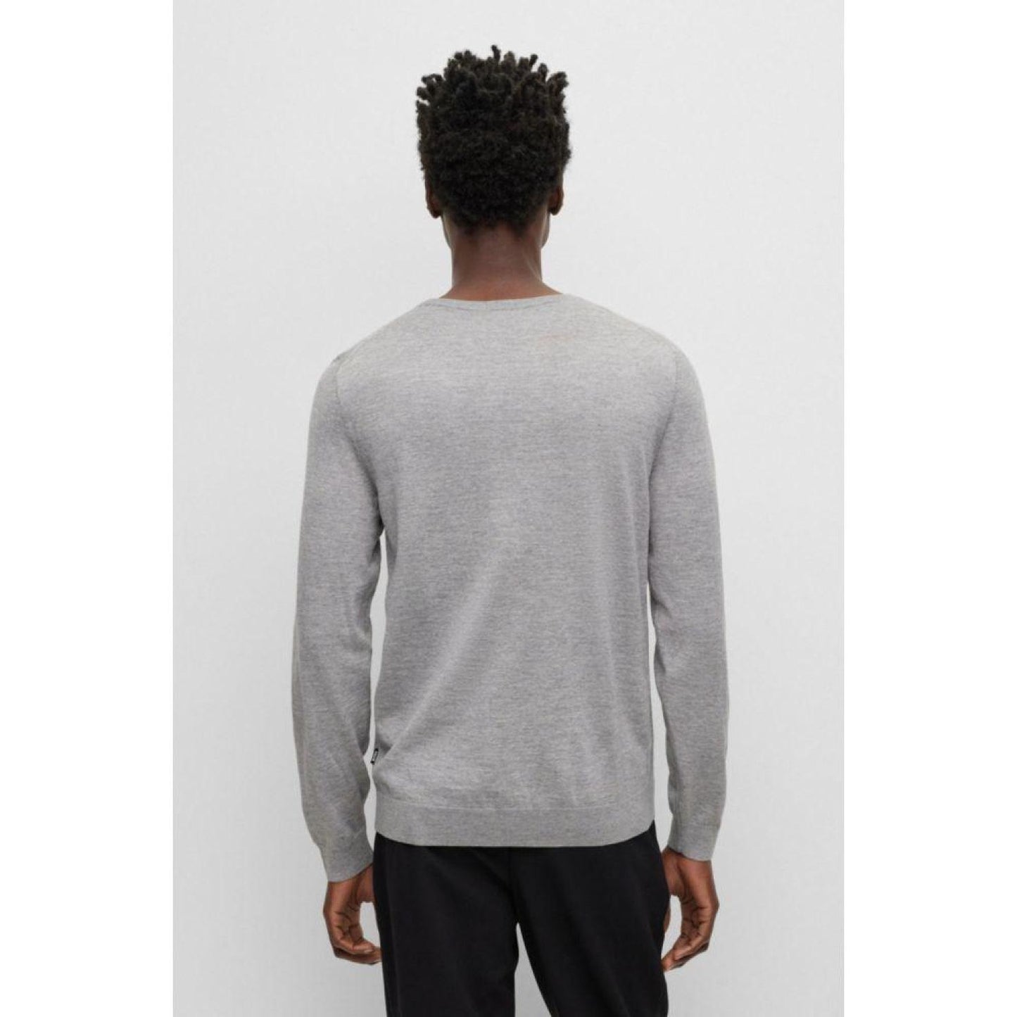 Slim-fit sweater in virgin wool