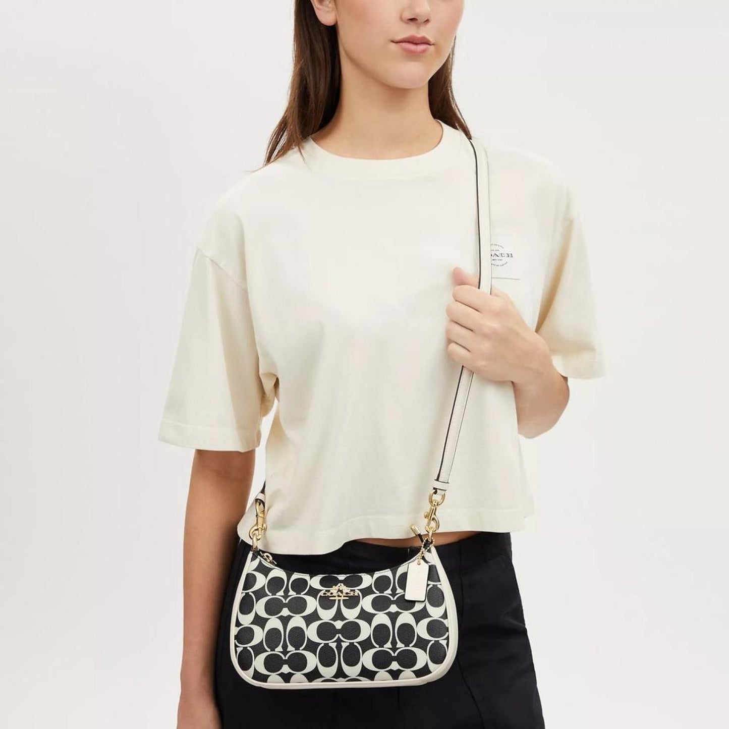 Coach Outlet Teri Shoulder Bag In Signature Canvas