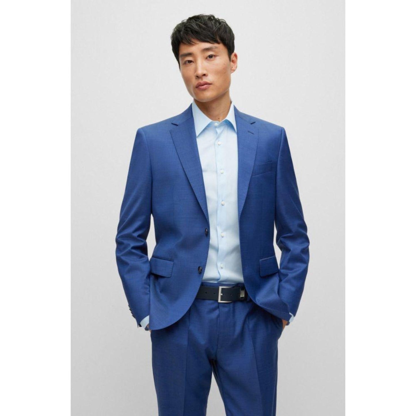 Regular-fit suit in a micro-patterned wool blend