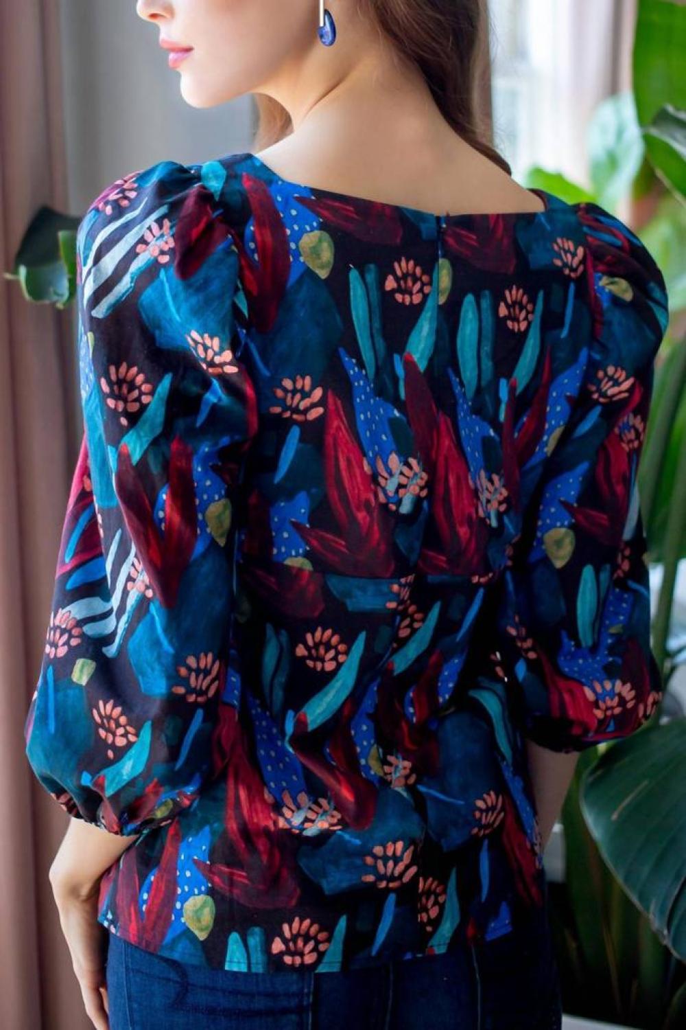 Tropical Sweetheart Blouse In Midnight Jungle